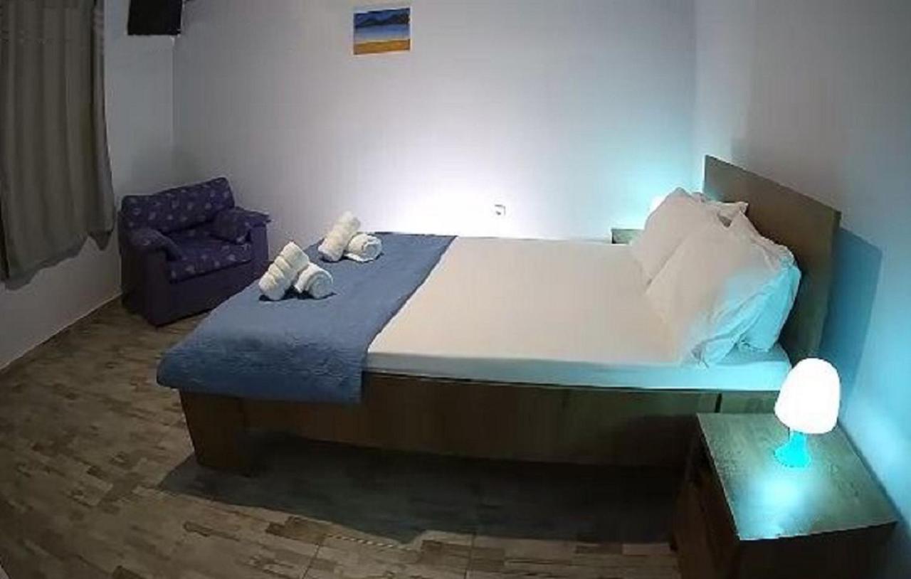Araliki Apartments & Studios Лутра-Эдипсу Экстерьер фото